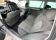 Volkswagen Passat Kombi 1,5 l 110 kw
