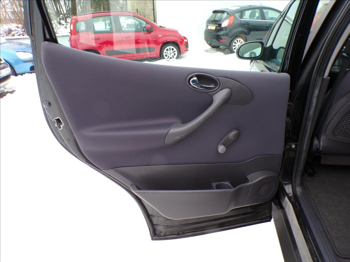 Mercedes-Benz Třídy A Kombi 1,6 l 60 kw