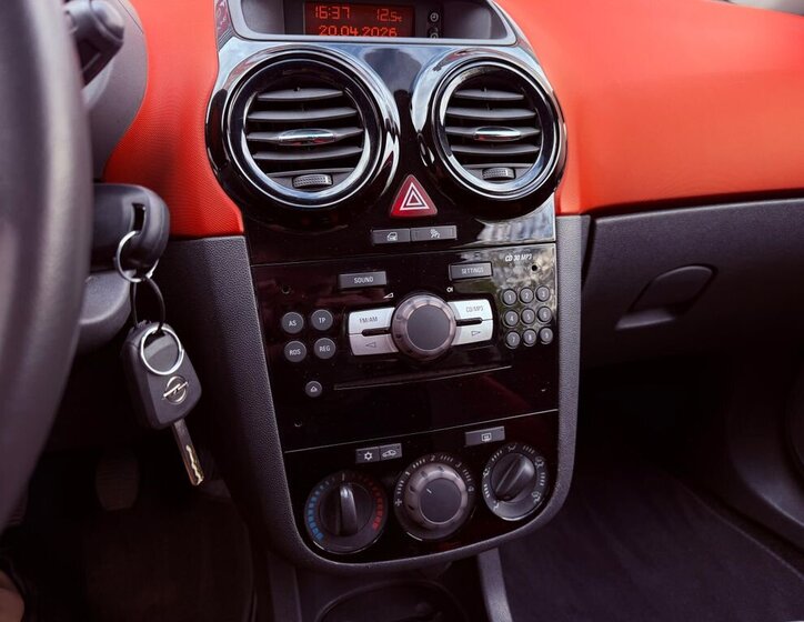 Opel Corsa Hatchback 1,2 l 63 kw