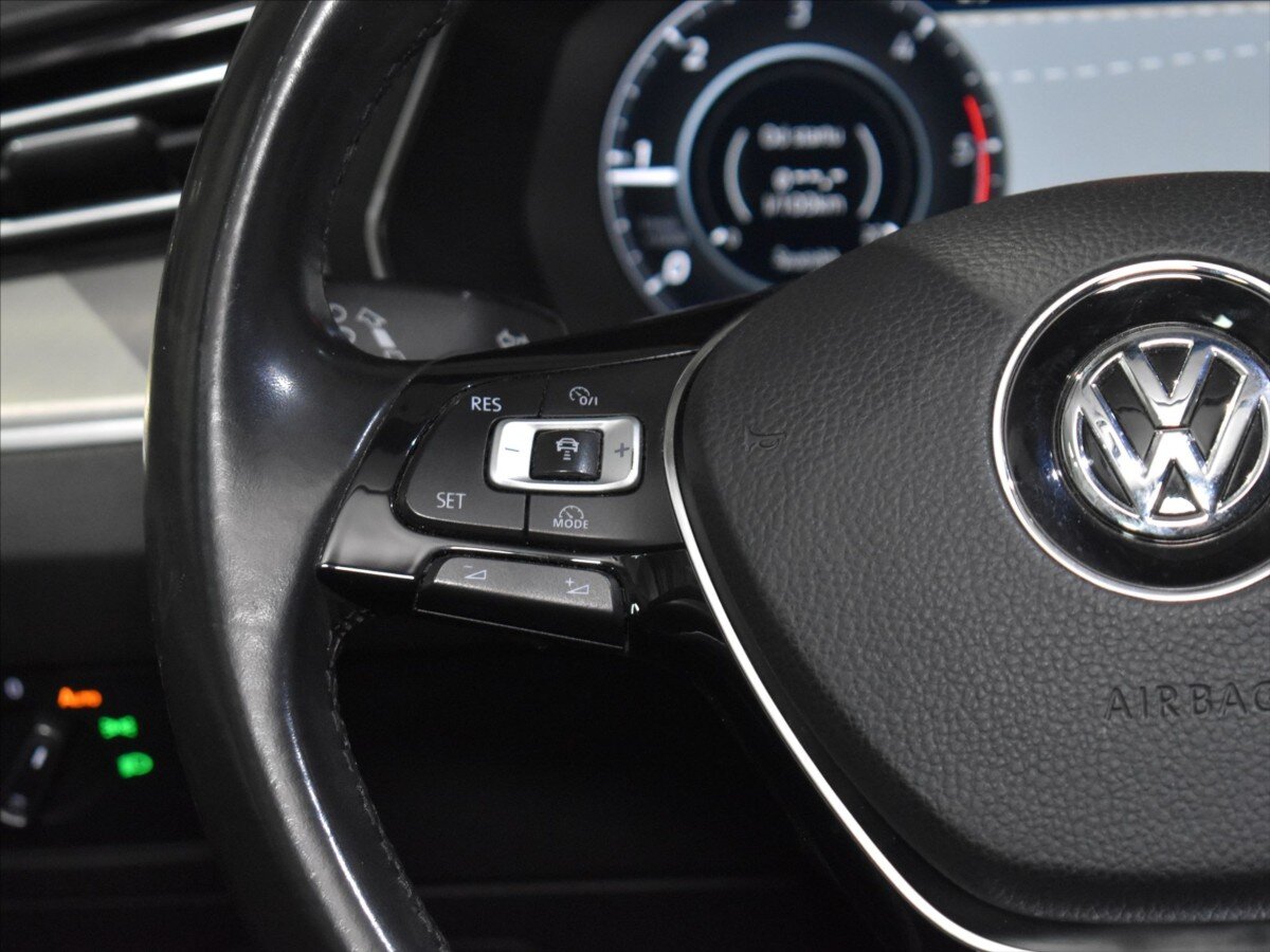 Volkswagen Arteon Liftback 2,0 l 176 kw