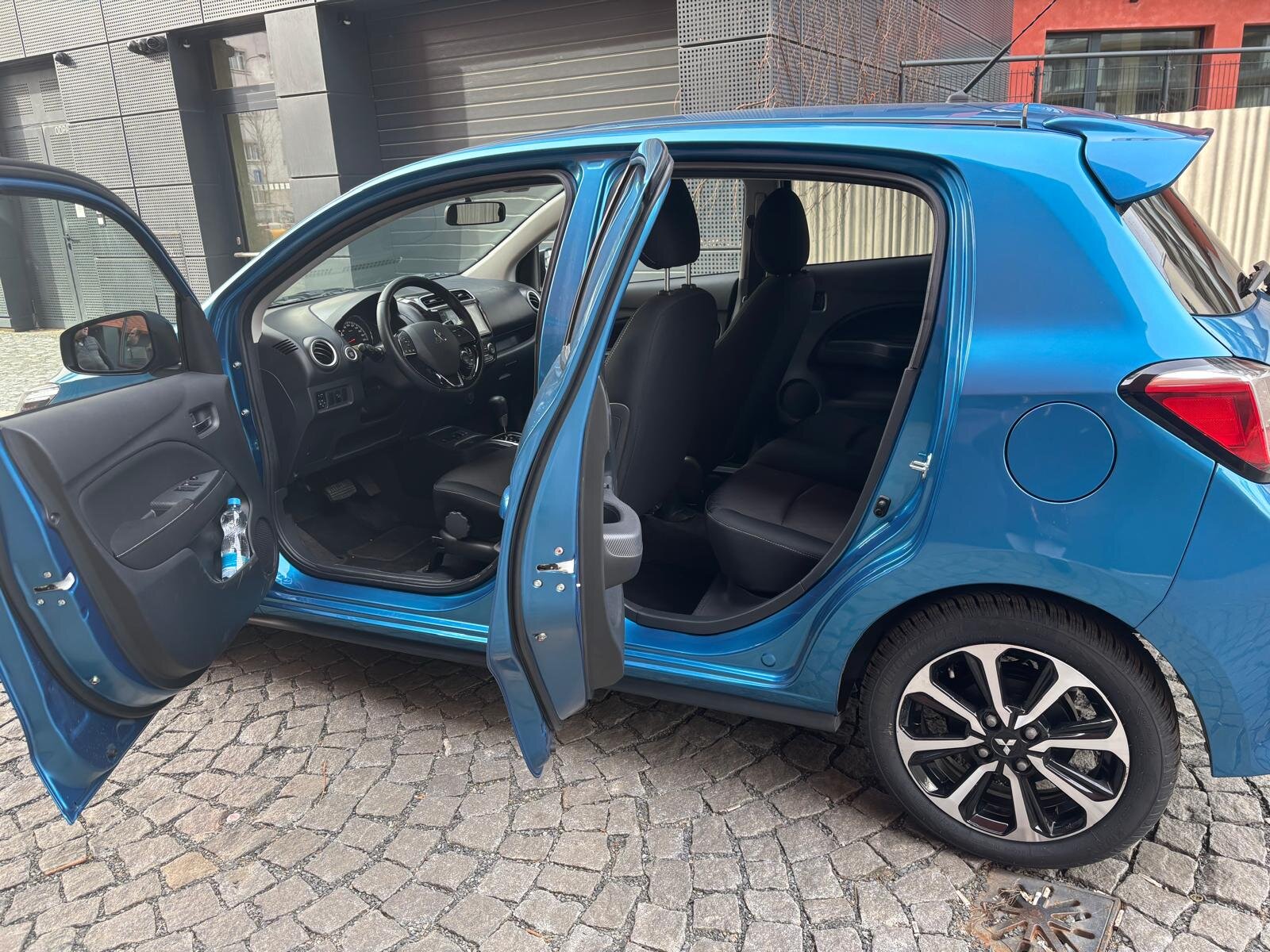 Mitsubishi Space Star Hatchback 1,2 l 52 kw