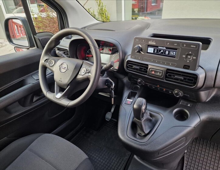 Opel Combo 38