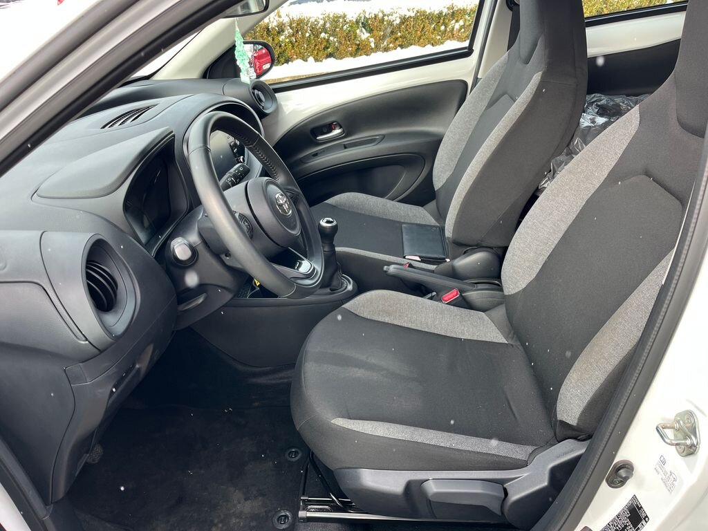 Toyota Aygo Hatchback 998,0 53 kw