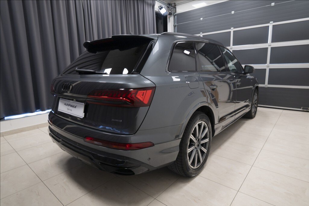 Audi Q7 SUV / Terénní 3,0 l 210 kw