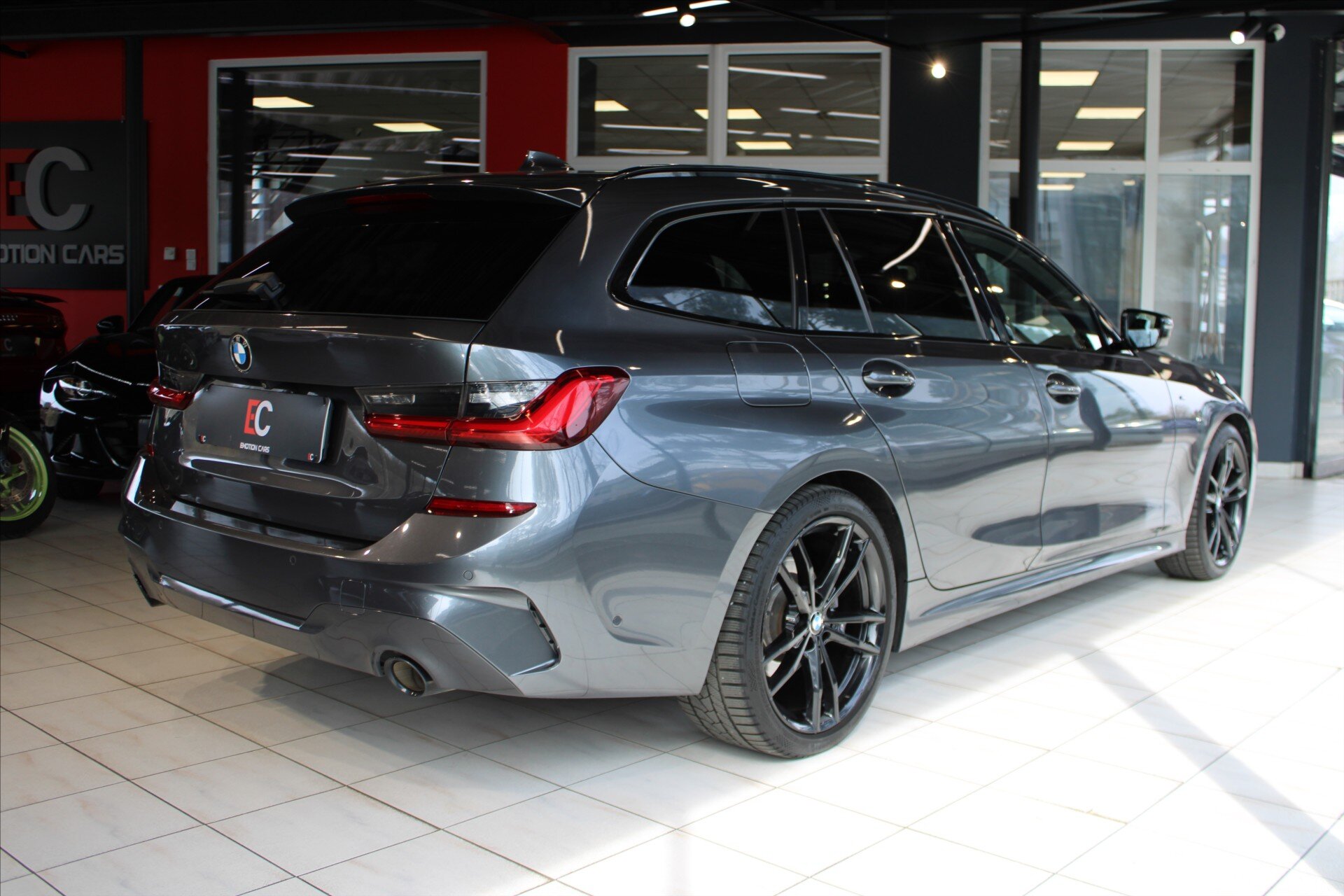 BMW Řada 3 Kombi 2,0 l 140 kw