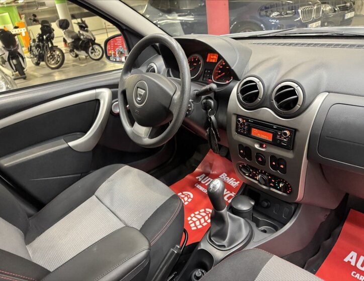 Dacia Duster SUV / Terénní 1,6 l 77 kw