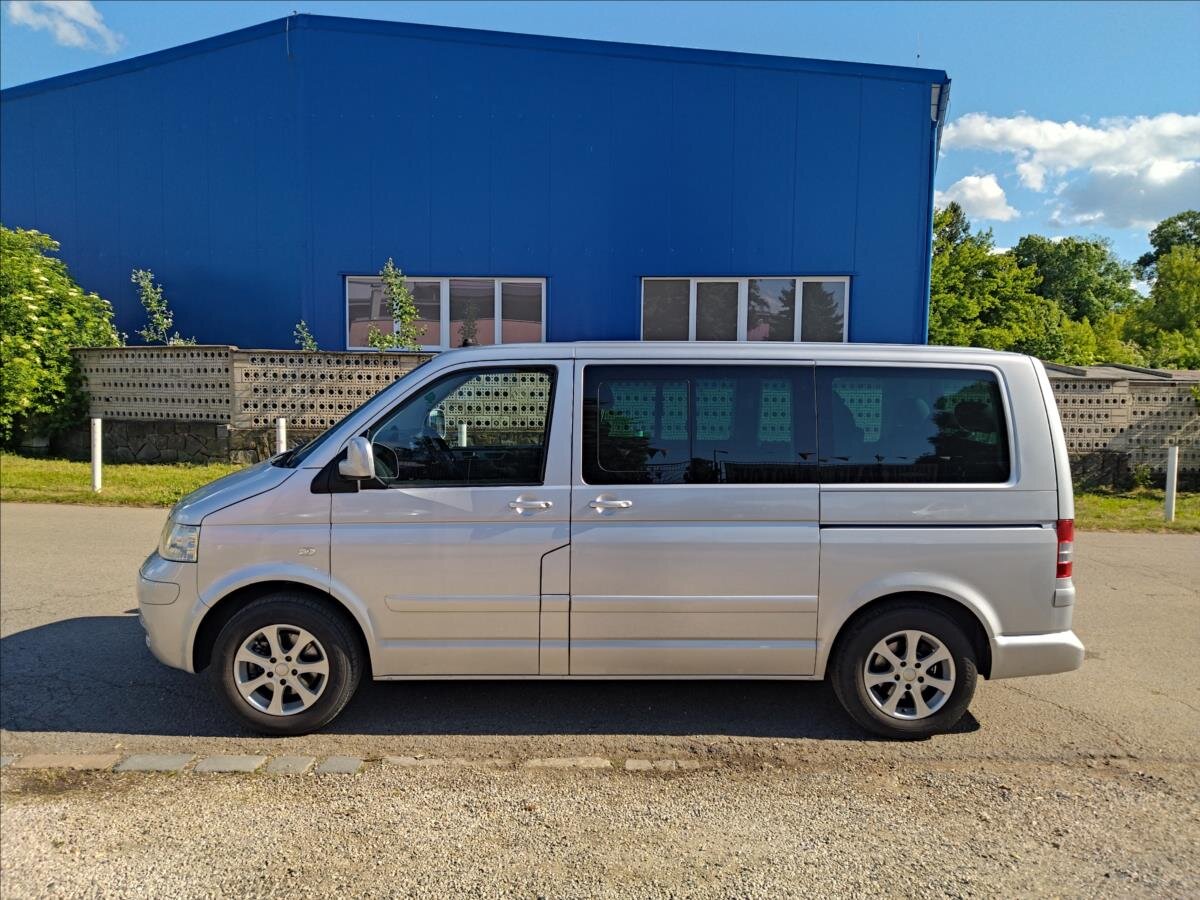 Volkswagen Multivan Kombi 2,5 l 96 kw