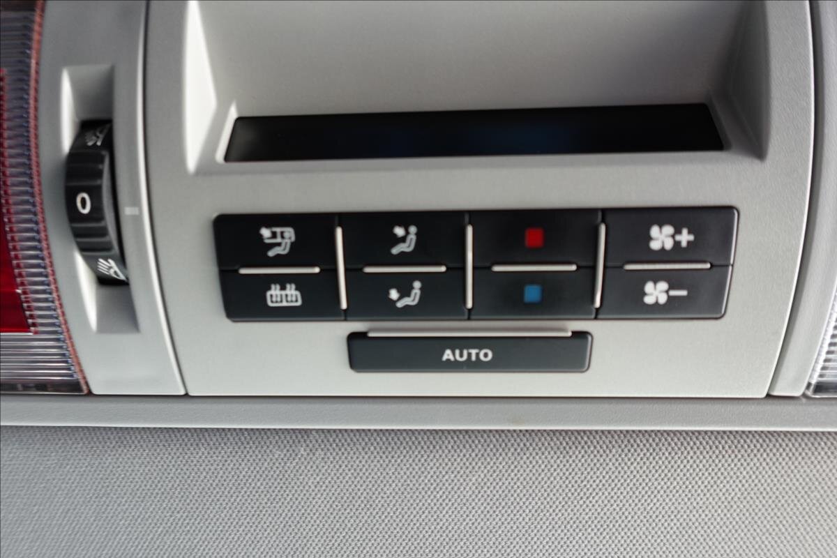 Volkswagen Caravelle Ostatní 2,0 l 132 kw