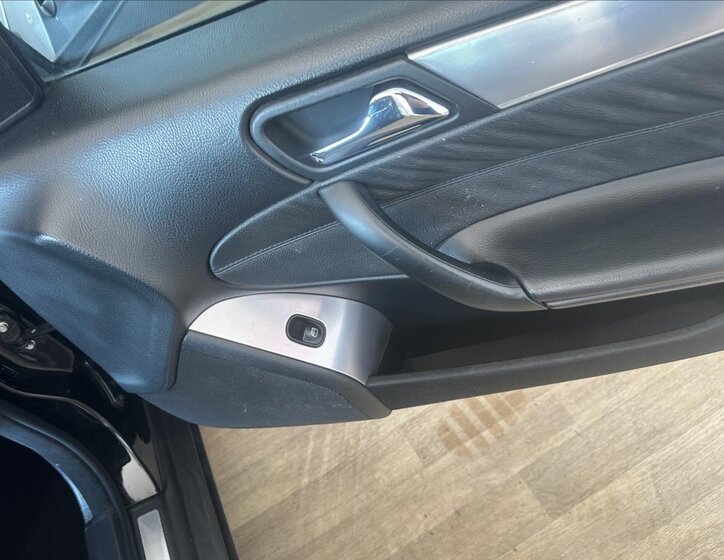 Mercedes-Benz Třídy C Kombi 2,1 l 110 kw