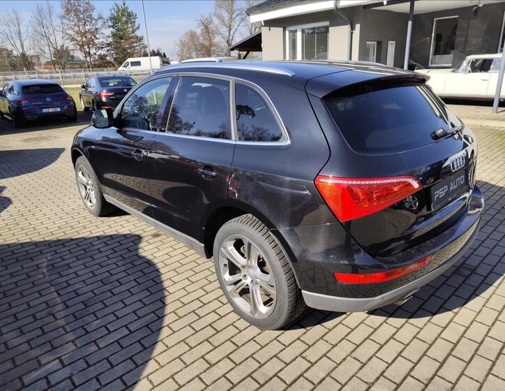 Audi Q5 Kombi 3,0 l 176 kw