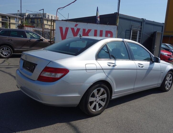 Mercedes-Benz Třídy C 12