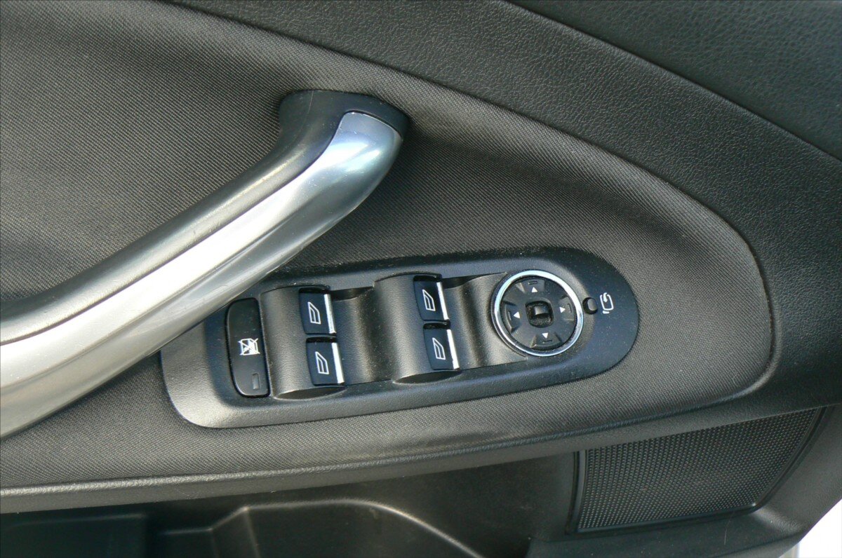 Ford Mondeo Kombi 2,0 l 103 kw