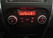 Suzuki SX4 Hatchback 2,0 l 99 kw