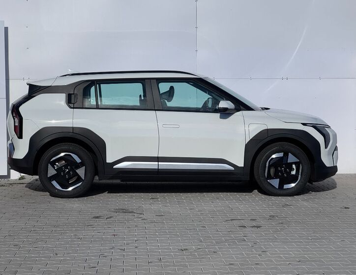 KIA EV3 9