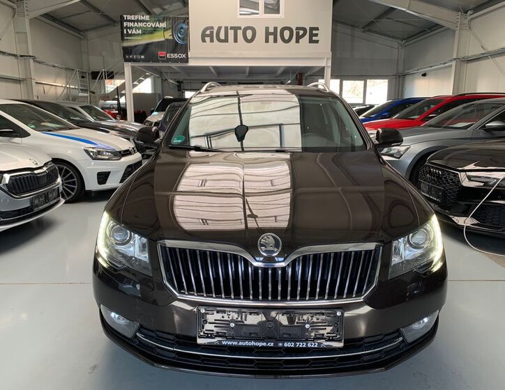Škoda Superb 2