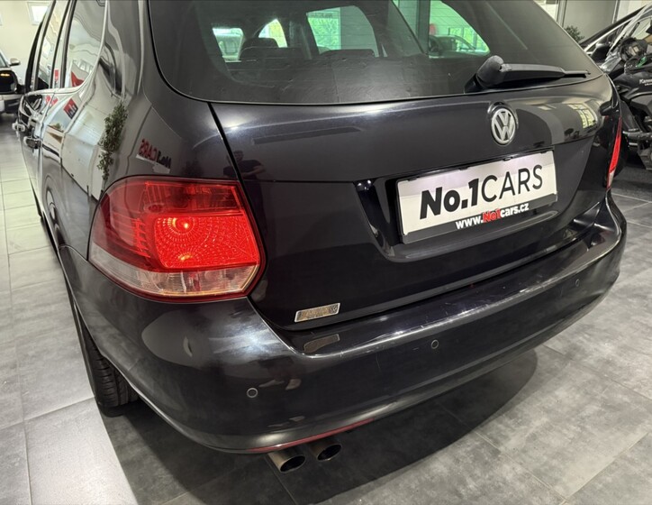 Volkswagen Golf 23