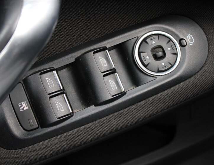 Ford Mondeo Liftback 2,0 l 103 kw