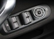 Ford Mondeo Liftback 2,0 l 103 kw