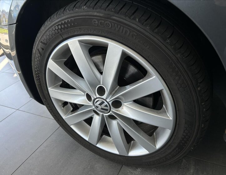 Volkswagen Golf Kombi 2,0 l 103 kw