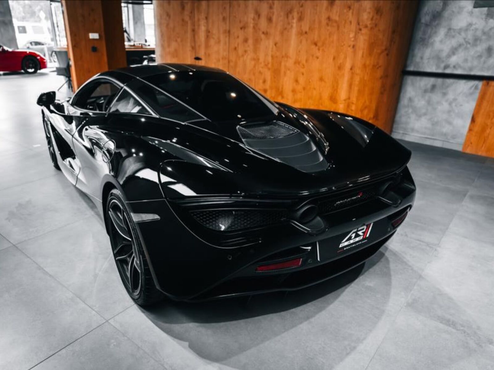 McLaren 720S 8