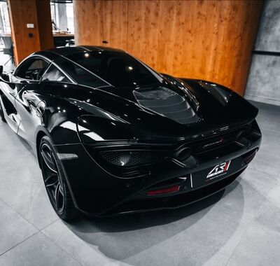 McLaren 720S 8
