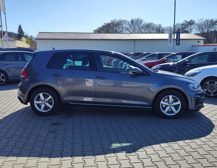 Volkswagen Golf Hatchback 1,6 l 85 kw