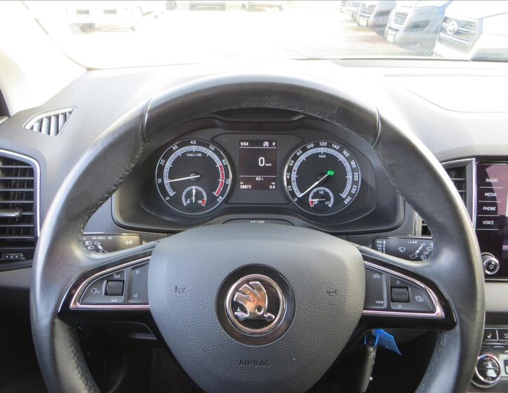 Škoda Karoq SUV 1,5 l 110 kw