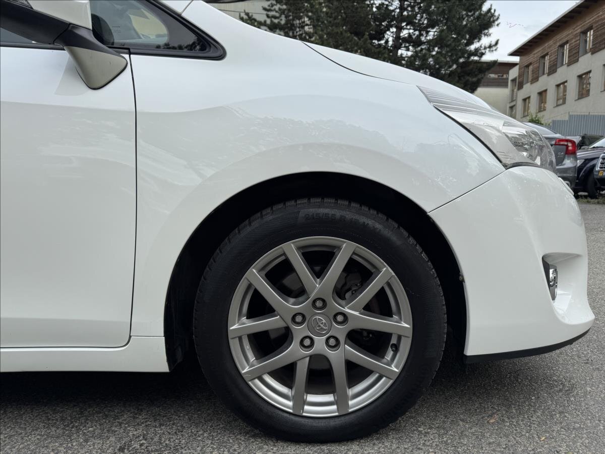 Toyota Verso MPV 2,0 l 91 kw