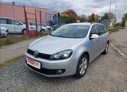 Volkswagen Golf Kombi 1,6 l 77 kw