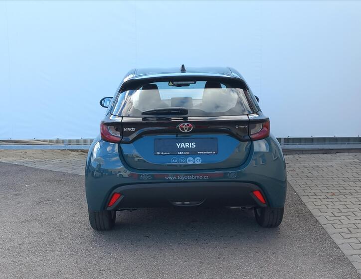 Toyota Yaris 6