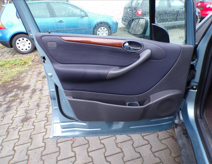 Mercedes-Benz Třídy A 14