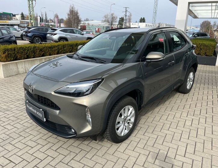 Toyota Yaris Cross SUV / Terénní 1,5 l 68 kw