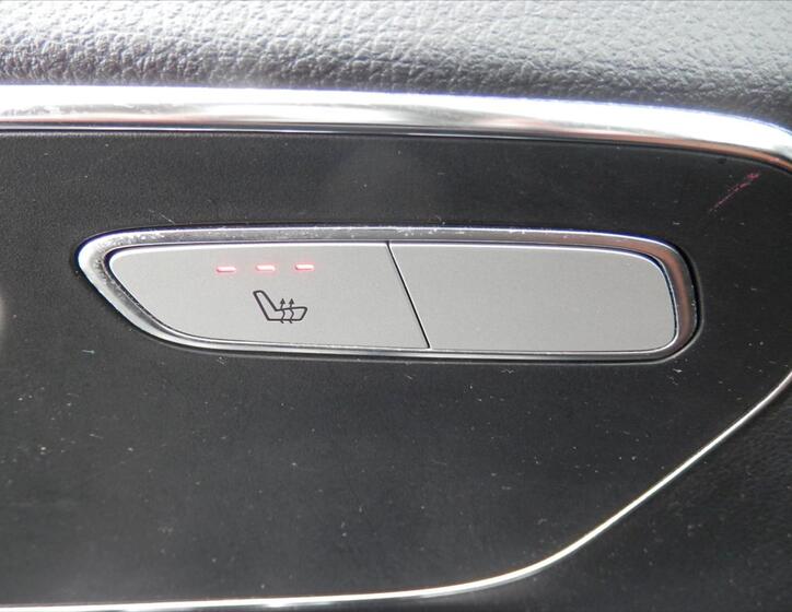 Mercedes-Benz Vito 33