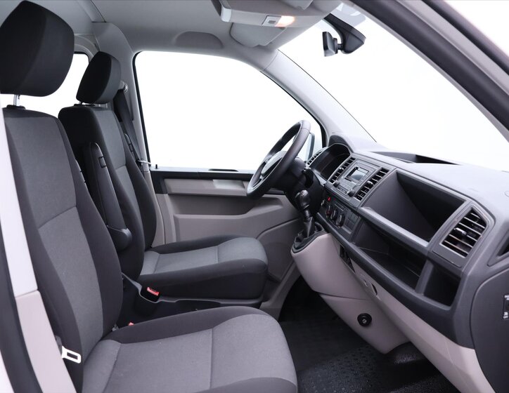 Volkswagen Transporter 11