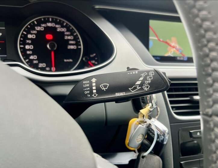 Audi A4 Kombi 2,0 l 100 kw