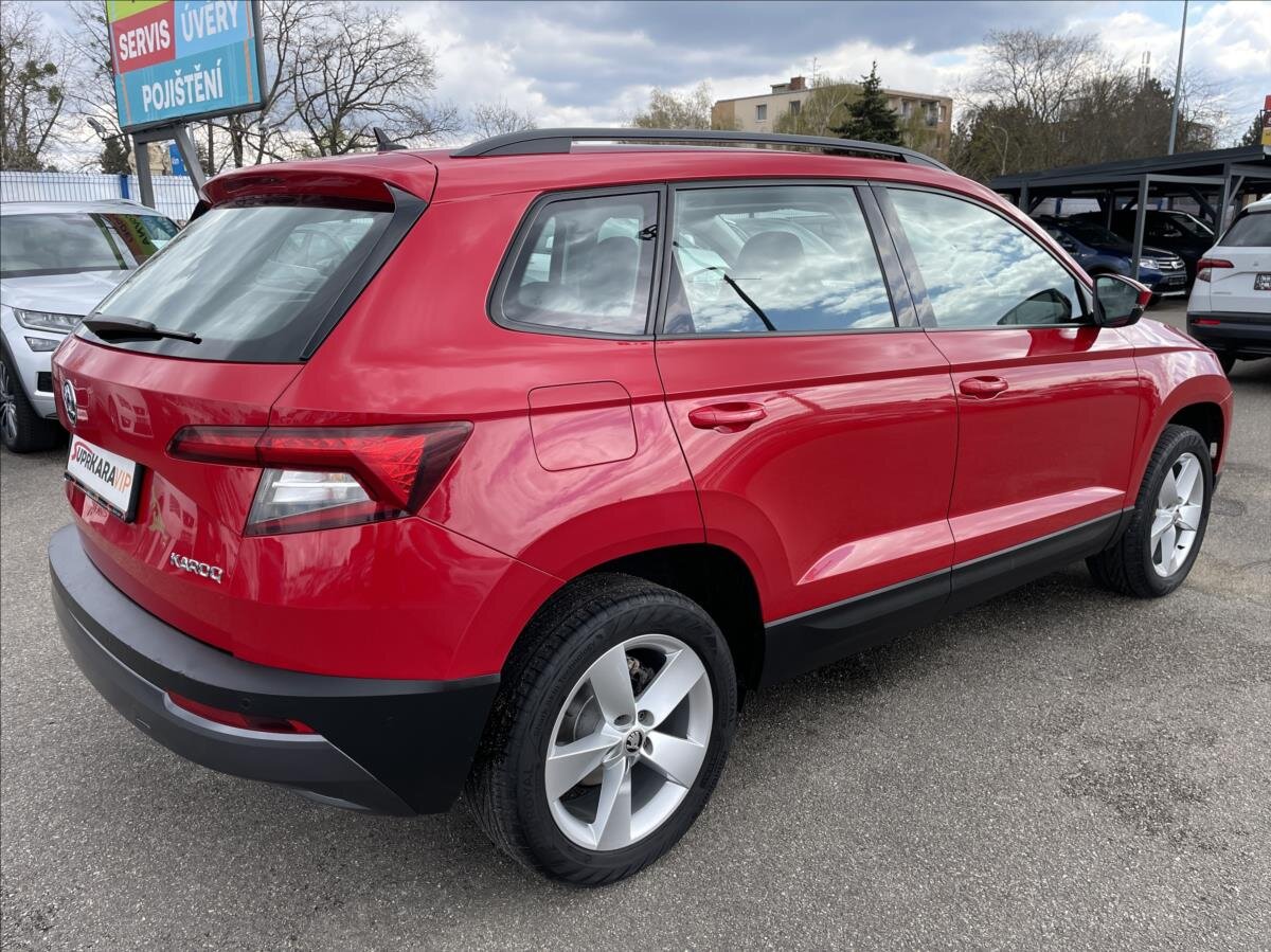 Škoda Karoq SUV 999,0 85 kw