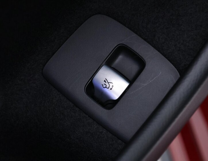 Mercedes-Benz Třídy E Kombi 2,0 l 145 kw