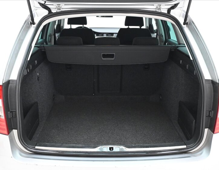 Škoda Superb Kombi 2,0 l 103 kw