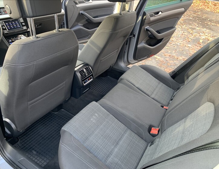 Volkswagen Passat 18