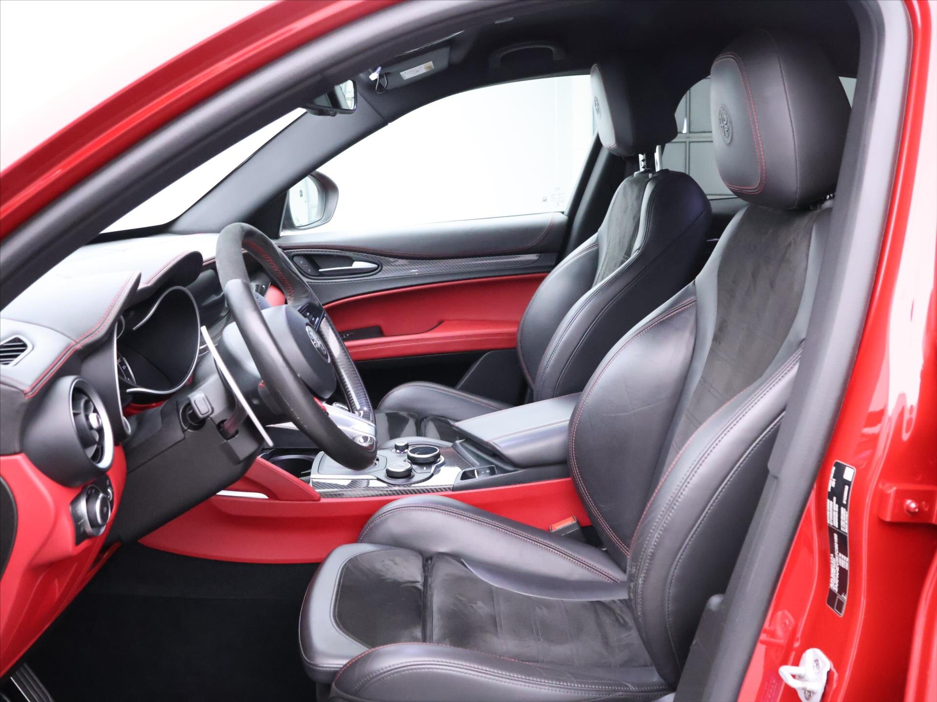 Alfa Romeo Stelvio SUV / Terénní 2,9 l 375 kw