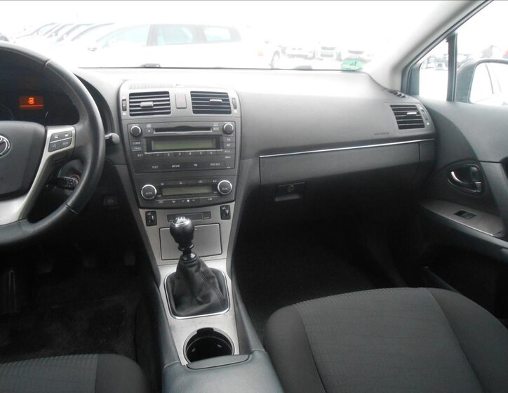 Toyota Avensis Kombi 1,8 l 108 kw