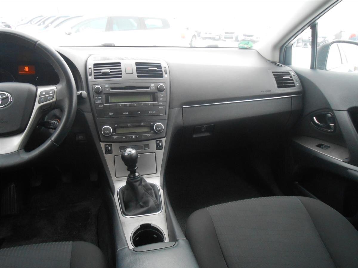 Toyota Avensis Kombi 1,8 l 108 kw