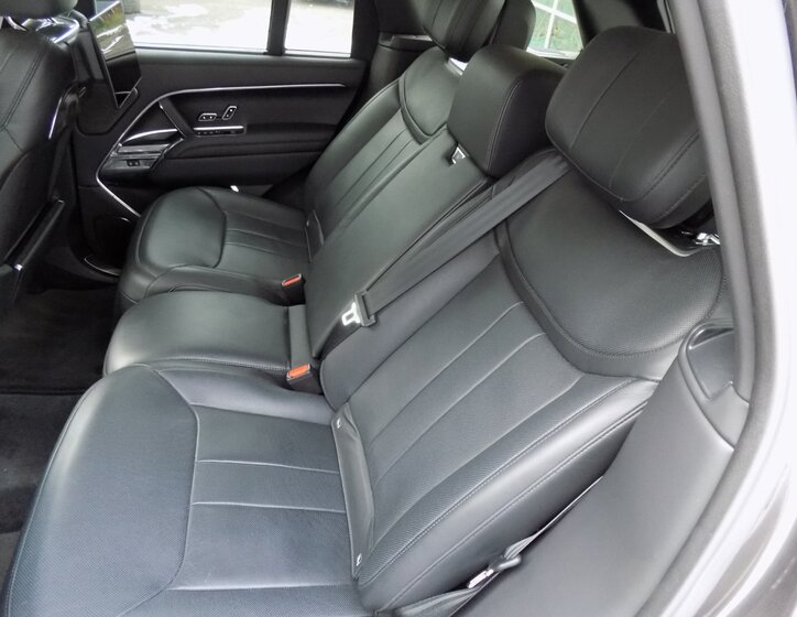 Land Rover Range Rover SUV 4,4 l 390 kw