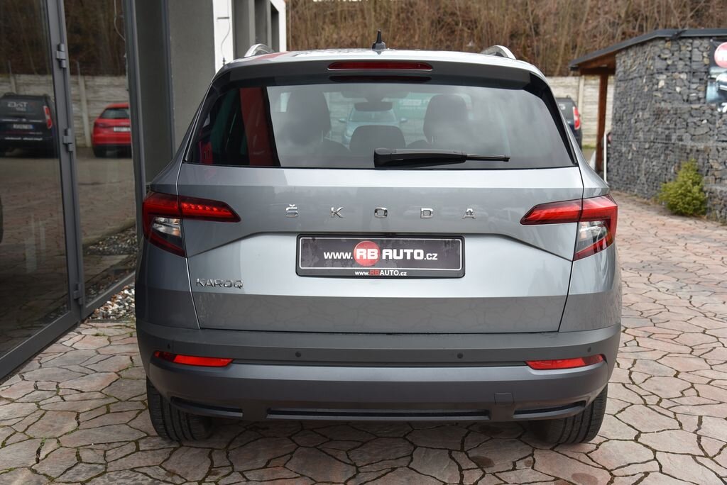 Škoda Karoq SUV / Terénní 1,5 l 110 kw