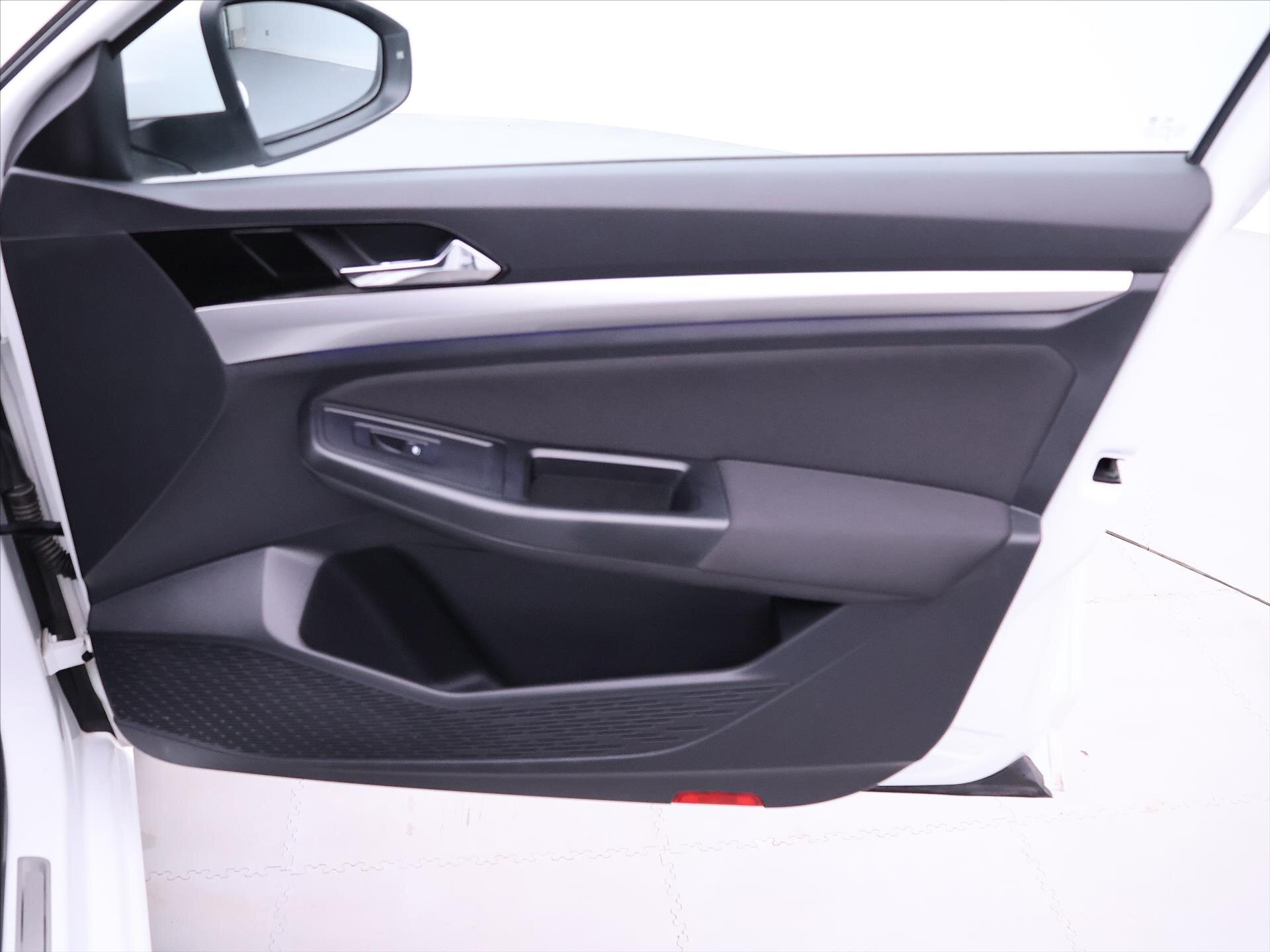 Volkswagen Bora Sedan / Limuzína 0,0 100 kw