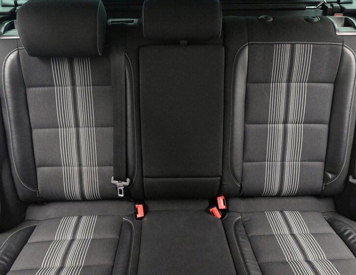 Volkswagen Golf Kombi 1,6 l 77 kw