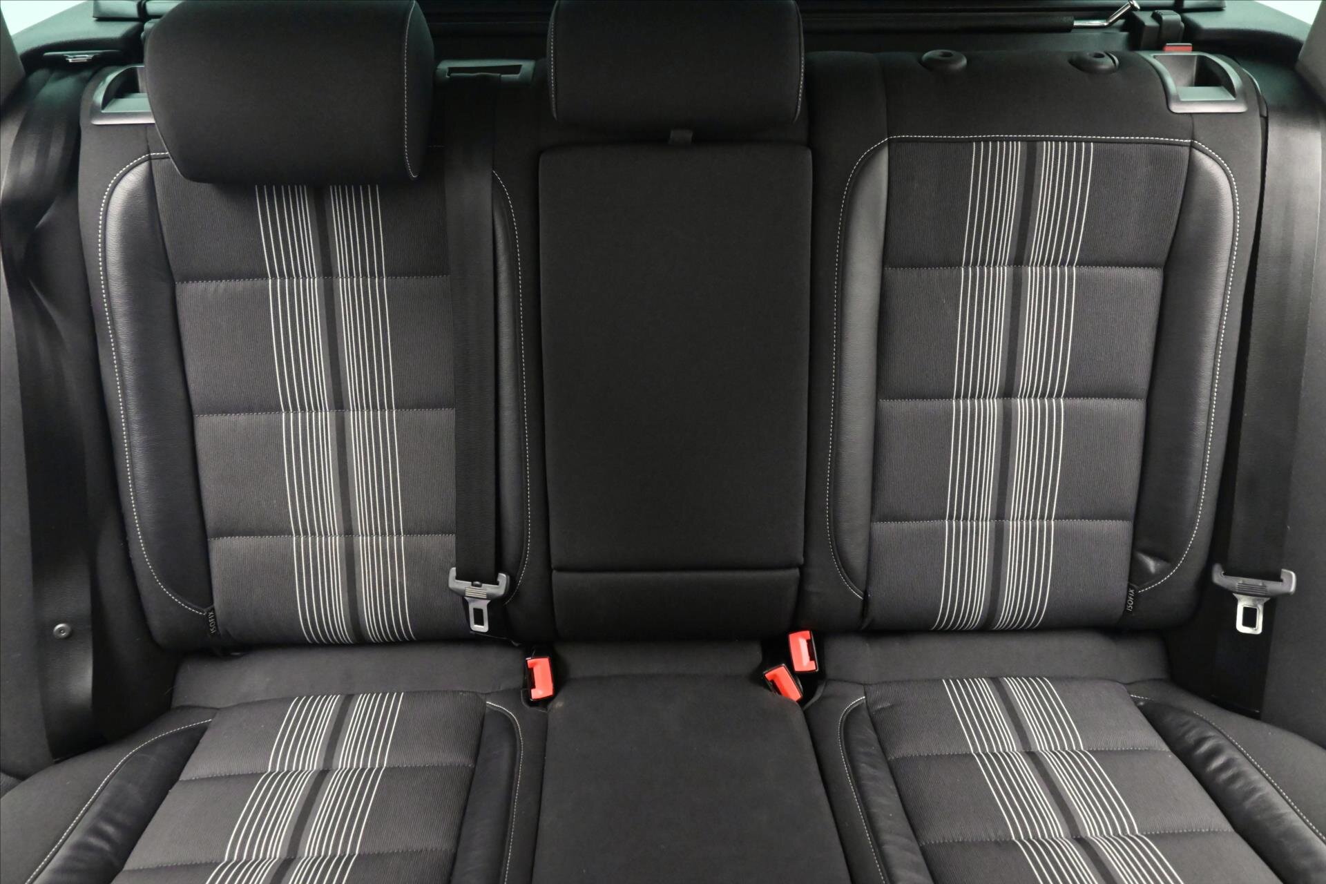 Volkswagen Golf Kombi 1,6 l 77 kw