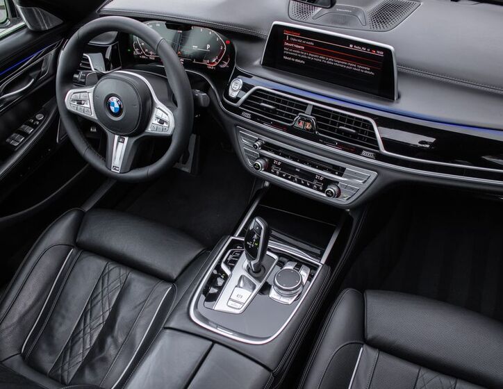 BMW Řada 7 25