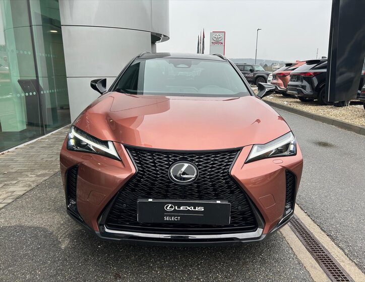 Lexus UX 300h SUV 2,0 l 135 kw