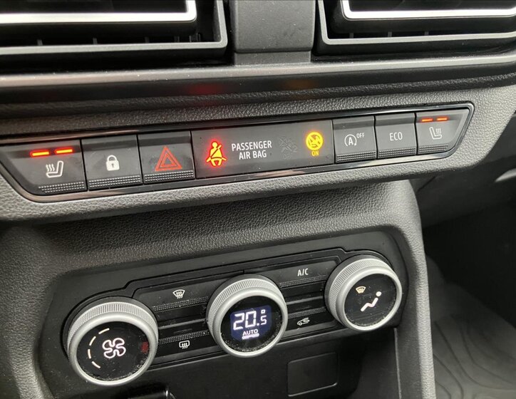 Dacia Sandero Hatchback 999,0 67 kw